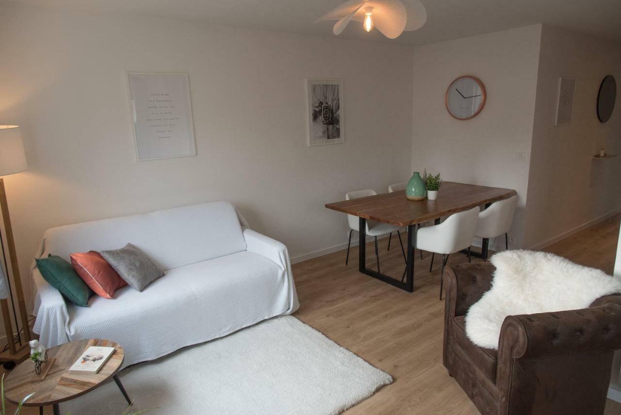 Au Rue De La Fleuriee Apartment Saint-Apollinaire  Екстериор снимка